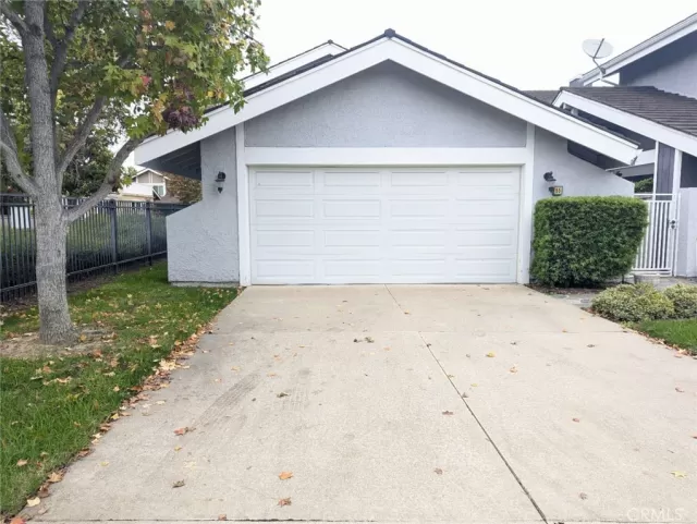 MLS: OC25262145 Condo For Sale