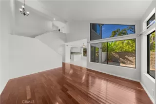 Photo #6: OC25262283 Listing 