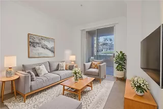 Photo #4: OC25262416 Listing 