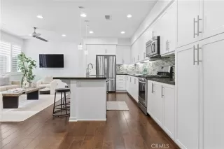 Photo #4: OC25262968 Listing 