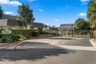 Photo #3: OC25263249 Listing 