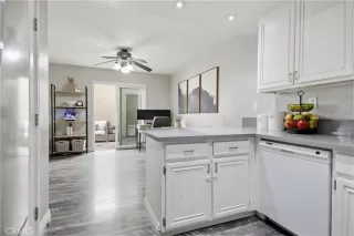 Photo #5: OC25263821 Listing 