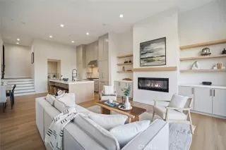 Photo #3: OC25264153 Listing 