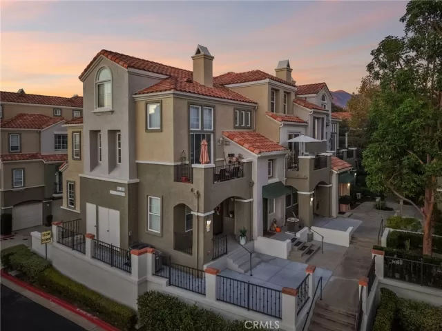 MLS: OC25264418 Condo For Sale