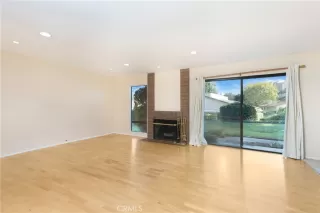 Photo #3: OC25264601 Listing 