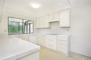 Photo #6: OC25264601 Listing 