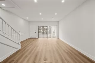 Photo #4: OC25265069 Listing 