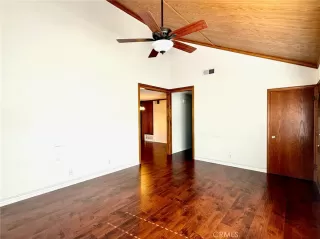 Photo #4: OC25265087 Listing 