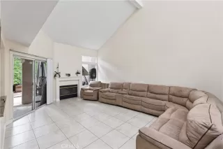 Photo #5: OC25265089 Listing 