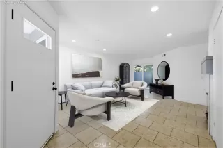 Photo #1: OC25265351 Listing 