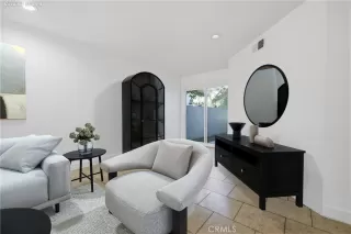 Photo #2: OC25265351 Listing 