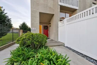 Photo #2: OC25265480 Listing 