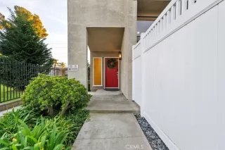 Photo #3: OC25265480 Listing 