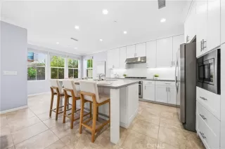 Photo #5: OC25265490 Listing 