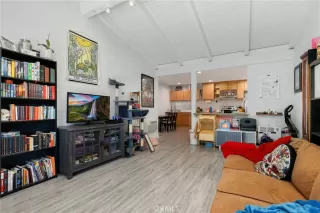 Photo #5: OC25265496 Listing