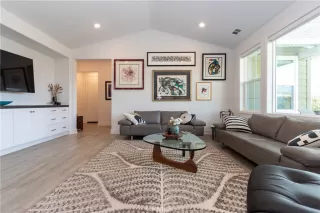 Photo #1: OC25265739 Listing 