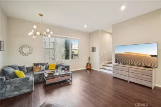 Photo #2: OC25265784 Listing 