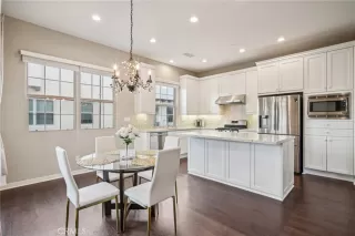 Photo #6: OC25265784 Listing 