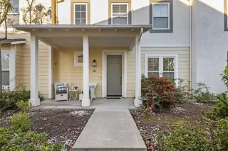 Photo #2: OC25265982 Listing 