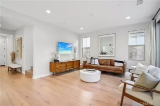 Photo #3: OC25266186 Listing 