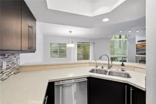 Photo #6: OC25266400 Listing 