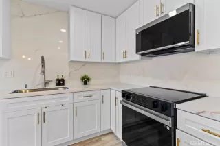 Photo #5: OC25266401 Listing 