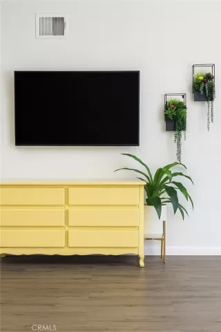 Photo #4: OC25266625 Listing 