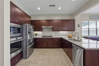 Photo #3: OC25266926 Listing 