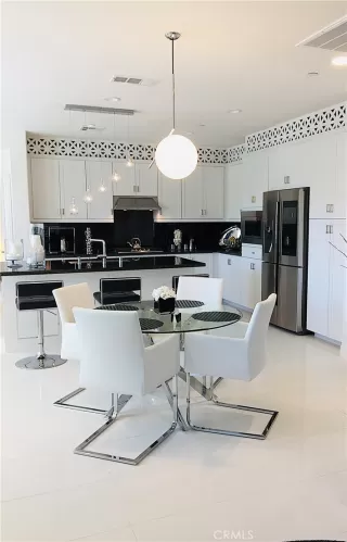 Photo #2: OC25267559 Listing 