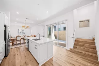 Photo #4: OC25267709 Listing