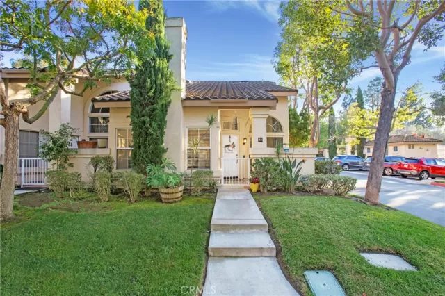 MLS: OC25267893 Condo For Sale