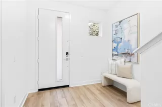 Photo #4: OC25268040 Listing 