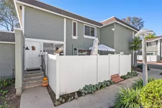 Photo #1: OC25268237 Listing 