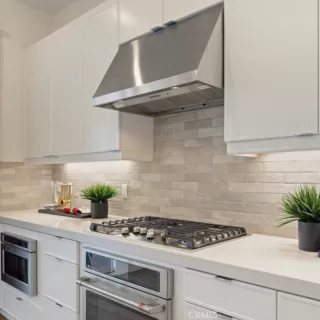 Photo #4: OC25268488 Listing 