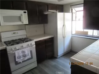 Photo #4: OC25268526 Listing 