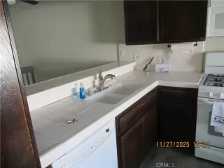 Photo #5: OC25268526 Listing 