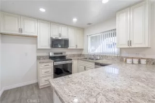 Photo #4: OC25268607 Listing 