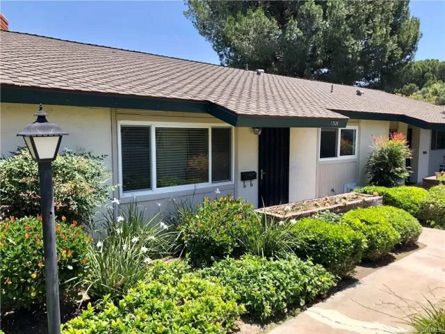 MLS: OC25268681 Condo For Sale