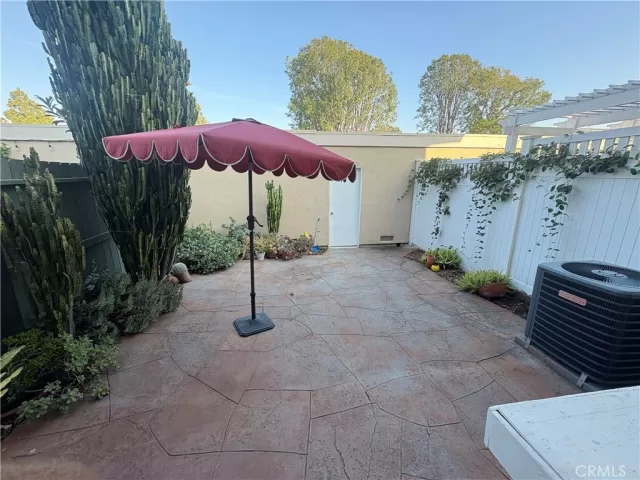 MLS: OC25268758 Condo For Sale