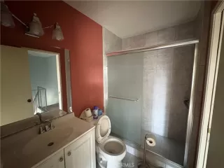 Photo #5: OC25268758 Listing 