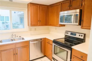 Photo #4: OC25268759 Listing 