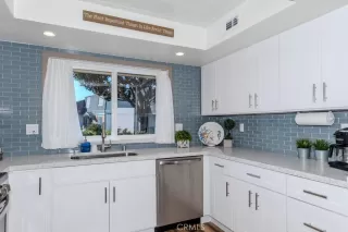 Photo #3: OC25268905 Listing