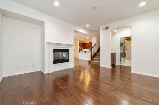 Photo #4: OC25269357 Listing 