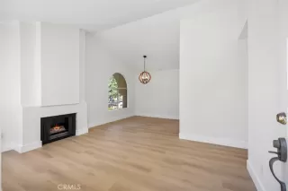 Photo #4: OC25269493 Listing 