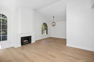 Photo #5: OC25269493 Listing 