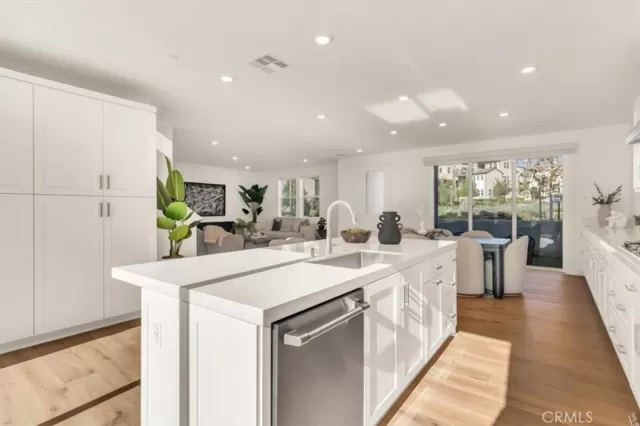 MLS: OC25269602 Condo For Sale