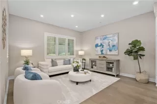 Photo #4: OC25269866 Listing 