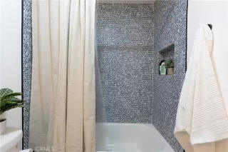 Photo #3: OC25270007 Listing 