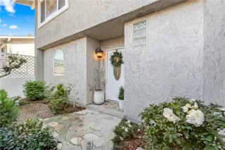 Photo #3: OC25270087 Listing 