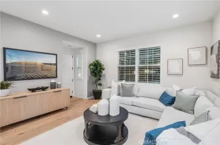 Photo #3: OC25270244 Listing 